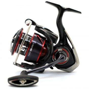 Котушка Daiwa 20 Fuego LT 4000-C