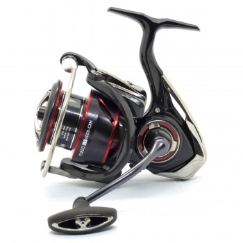 Котушка Daiwa 20 Fuego LT 4000-CXH
